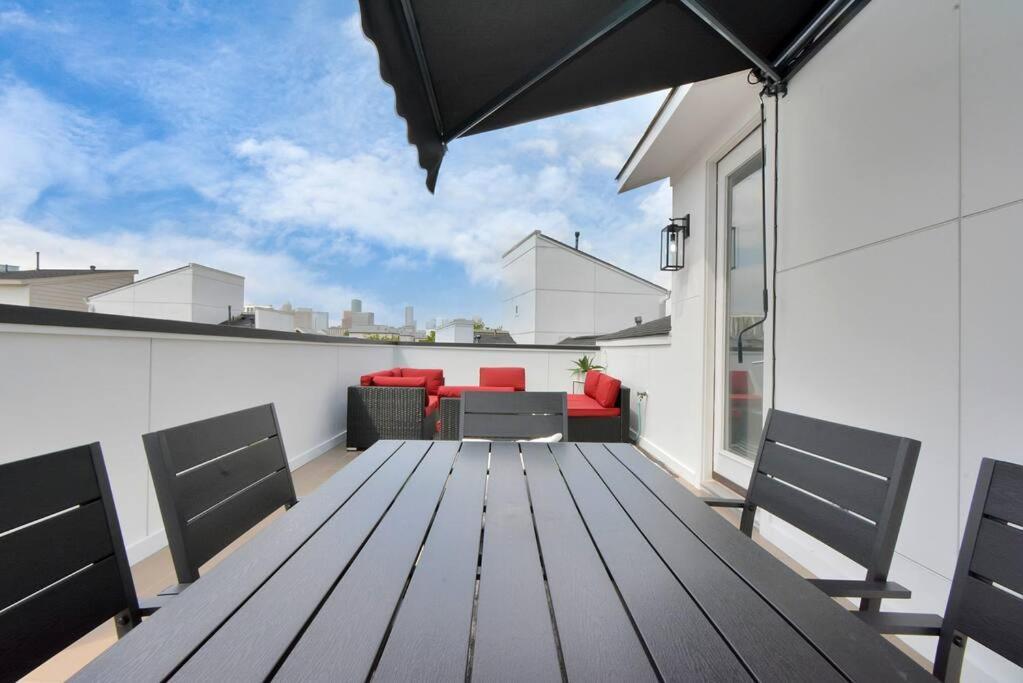 Villa Casa Labella - Downtown Skyline Views - Sleeps 10 Houston Exterior foto