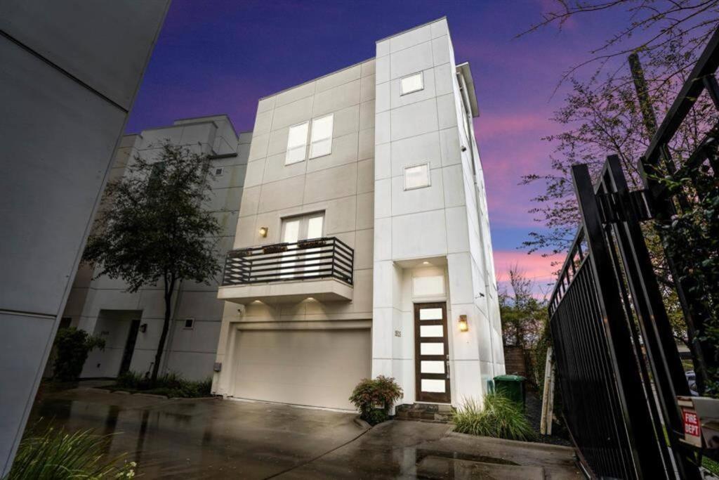 Villa Casa Labella - Downtown Skyline Views - Sleeps 10 Houston Exterior foto