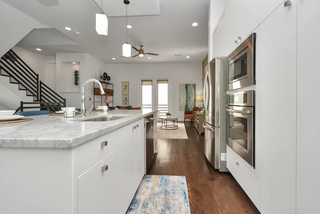Villa Casa Labella - Downtown Skyline Views - Sleeps 10 Houston Exterior foto