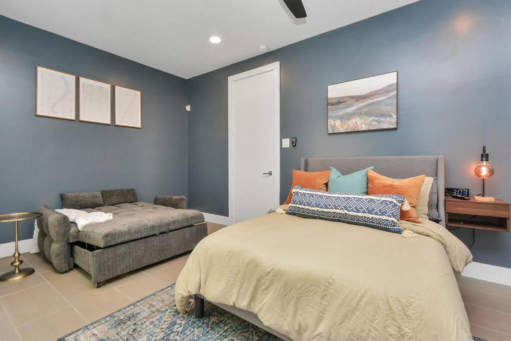 Villa Casa Labella - Downtown Skyline Views - Sleeps 10 Houston Exterior foto